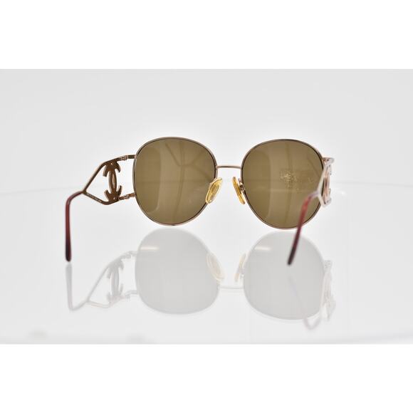 Chanel 05258 45002 Vintage Sunglasses - LENSES FAIR/FRAMES GOOD - READ - Picture 11 of 16